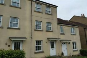 3 bedroom Detached t...